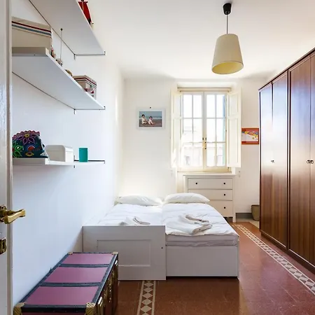 Piazza Mazzini Apartment *